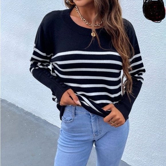 Quince Sweaters - Quince Women’s Boutiquefeel Striped Button Decor Long Sleeve Sweater Size S NWOT